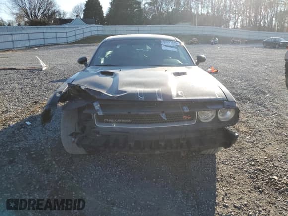 ✅ 2010 Dodge Challenger R/T • VIN: 2B3CJ5DT1AH111909 • Lot: 87691015. Wystawiony na Copart z przebiegiem 189 911 mil. Bezpłatny archiwum sprzedaży aukcyjnych z USA i szczegółowy raport historii pojazdu na DreamBid. Zdjęcie 5.