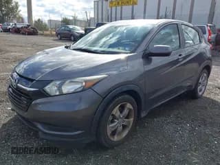 ✅ 2018 Honda HR-V LX • VIN: 3CZRU5H38JM719383 • Лот: 43582726. Опубликован ранее на IAAI с пробегом 77 913 миль. Бесплатный доступ к архиву аукционных продаж из США и подробный отчёт об истории автомобиля на DreamBid. Изображение 2.