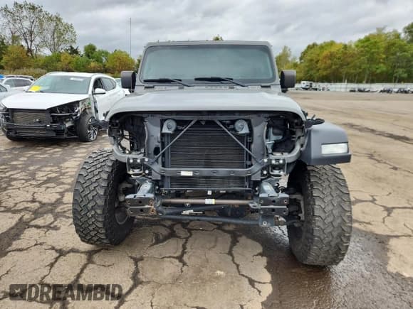 ✅ 2020 Jeep Wrangler Unlimited Willys • VIN: 1C4HJXDG5LW111435 • Лот: 85719995. Опубликован ранее на Copart с пробегом 96 335 миль. Бесплатный доступ к архиву аукционных продаж из США и подробный отчёт об истории автомобиля на DreamBid. Изображение 5.