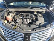 ✅ 2017 Lincoln MKC Premiere • VIN: 5LMCJ1C94HUL14905 • Лот: 89512505. Опубликован ранее на Copart с пробегом 147 603 миль. Бесплатный доступ к архиву аукционных продаж из США и подробный отчёт об истории автомобиля на DreamBid. Изображение 12.