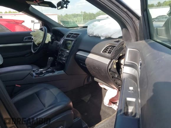 ✅ 2017 Ford Explorer XLT • VIN: 1FM5K8D89HGC44162 • Лот: 42158660. Опубликован ранее на IAAI с пробегом 121 078 миль. Бесплатный доступ к архиву аукционных продаж из США и подробный отчёт об истории автомобиля на DreamBid. Изображение 5.