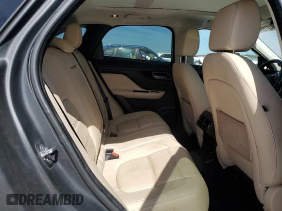 ✅ 2018 Jaguar F-Pace 20d Prestige • VIN: SADCK2FN9JA283472 • Lot: 46019905. Listed on Copart with 60,394 mi. Free auction sales archive from the USA and detailed vehicle history report at DreamBid. Image 11.