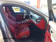 ✅ 2021 Porsche Panamera GTS • VIN: WP0AG2A75ML147958 • Lot: 43576210. Wystawiony na IAAI z przebiegiem 29 514 mil. Bezpłatny archiwum sprzedaży aukcyjnych z USA i szczegółowy raport historii pojazdu na DreamBid. Zdjęcie 5.