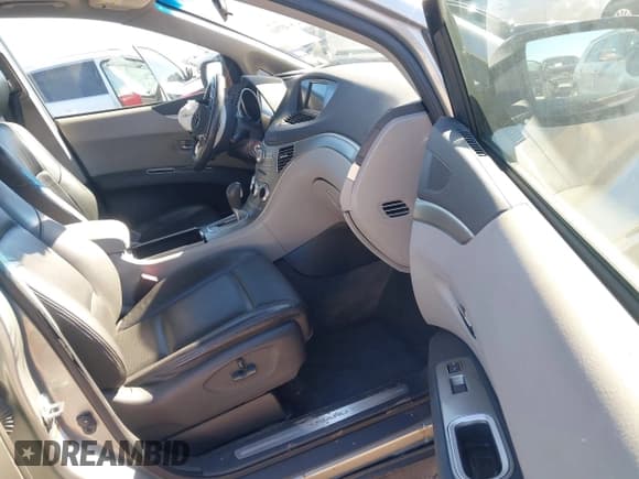 ✅ 2006 Subaru Tribeca Limited • VIN: 4S4WX82CX64427890 • Lot: 43791808. Listed on IAAI with 63,606 mi. Free auction sales archive from the USA and detailed vehicle history report at DreamBid. Image 5.