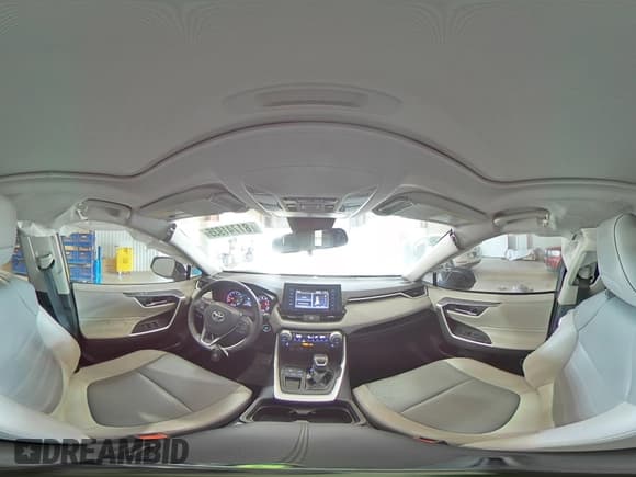 ✅ 2020 Toyota RAV4 XLE Premium • VIN: 2T3C1RFV7LW099613 • Lot: 81741935. Listed on Copart with 77,160 mi. Free auction sales archive from the USA and detailed vehicle history report at DreamBid. Image 14.