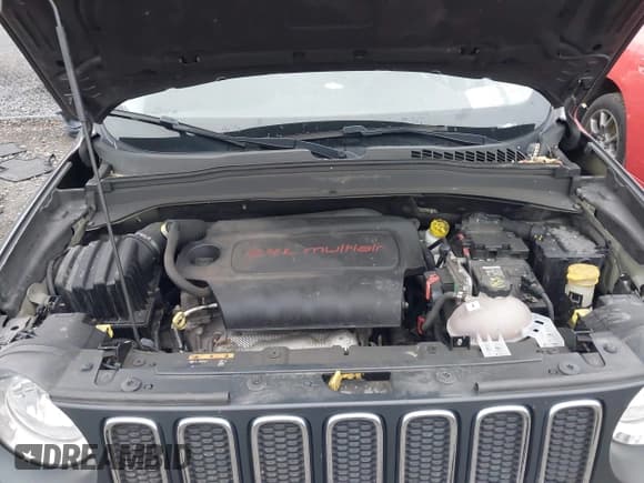 ✅ 2017 Jeep Renegade Latitude • VIN: ZACCJBBB5HPG12737 • Lot: 43613900. Listed on IAAI with 118,237 mi. Free auction sales archive from the USA and detailed vehicle history report at DreamBid. Image 10.