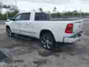 2019 Ram 1500 Limited z VIN 1C6SRFPT3KN774290, wystawiony jako IAAI lot #42413133 z przebiegiem 72 324 mil mil oraz . Historia ofert i sprzedaży dostępna na DreamBid. Obrazek 3.