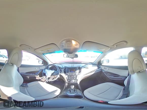 ✅ 2017 Hyundai Santa Fe 2.4L • VIN: 5XYZTDLB9HG441702 • Lot: 92632515. Wystawiony na Copart z przebiegiem 129 334 mil. Bezpłatny archiwum sprzedaży aukcyjnych z USA i szczegółowy raport historii pojazdu na DreamBid. Zdjęcie 15.