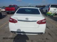 ✅ 2018 Nissan Altima SR • VIN: 1N4AL3AP6JC269490 • Lot: 42509898. Wystawiony na IAAI z przebiegiem 99 514 mil. Bezpłatny archiwum sprzedaży aukcyjnych z USA i szczegółowy raport historii pojazdu na DreamBid. Zdjęcie 17.