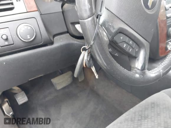 ✅ 2008 Chevrolet Avalanche 1LT • VIN: 3GNFK12388G264972 • Lot: 43114402. Wystawiony na IAAI z przebiegiem Nie podano. Bezpłatny archiwum sprzedaży aukcyjnych z USA i szczegółowy raport historii pojazdu na DreamBid. Zdjęcie 11.