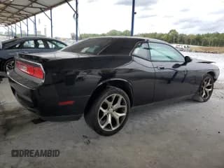 ✅ 2010 Dodge Challenger SE • VIN: 2B3CJ4DV8AH225045 • Лот: 85713465. Опубликован ранее на Copart с пробегом 144 323 миль. Бесплатный доступ к архиву аукционных продаж из США и подробный отчёт об истории автомобиля на DreamBid. Изображение 3.