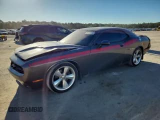 ✅ 2015 Dodge Challenger R/T Plus • VIN: 2C3CDZBT3FH816528 • Lot: 89710455. Listed on Copart with 82,475 mi. Free auction sales archive from the USA and detailed vehicle history report at DreamBid. Image 1.