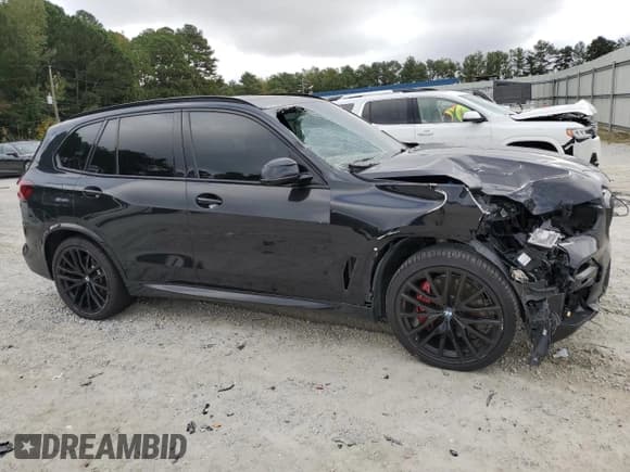 ✅ 2021 BMW X5 sDrive40i • VIN: 5UXCR4C01M9F80741 • Lot: 85320285. Wystawiony na Copart z przebiegiem 49 541 mil. Bezpłatny archiwum sprzedaży aukcyjnych z USA i szczegółowy raport historii pojazdu na DreamBid. Zdjęcie 4.