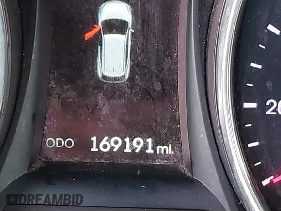 2016 Hyundai Santa Fe z VIN 5XYZUDLB8GG311292, wystawiony jako IAAI lot #43247809 z przebiegiem 169 191 mil mil oraz . Historia ofert i sprzedaży dostępna na DreamBid. Obrazek 15.