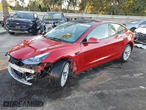 ✅ 2022 Tesla Model 3 Long Range • VIN: 5YJ3E1EB4NF145193 • Lot: 92764085. Wystawiony na Copart z przebiegiem 63 974 mil. Bezpłatny archiwum sprzedaży aukcyjnych z USA i szczegółowy raport historii pojazdu na DreamBid. Zdjęcie 1.