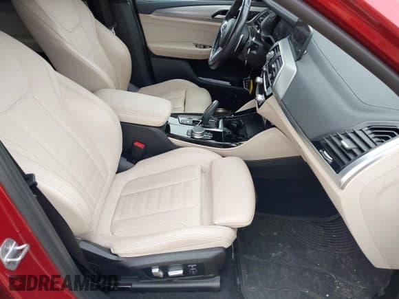 ✅ 2021 BMW X4 xDrive30i • VIN: 5UX2V1C02M9E92416 • Lot: 41960957. Listed on IAAI with 51,247 mi. Free auction sales archive from the USA and detailed vehicle history report at DreamBid. Image 5.