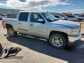 2013 Chevrolet Silverado 1500 LT with VIN 3GCPKSE7XDG287472, listed as a Copart auction lot 81815095 with 140,925 mi miles and Salvage title. Bid and sale history available at DreamBid. Image 4.