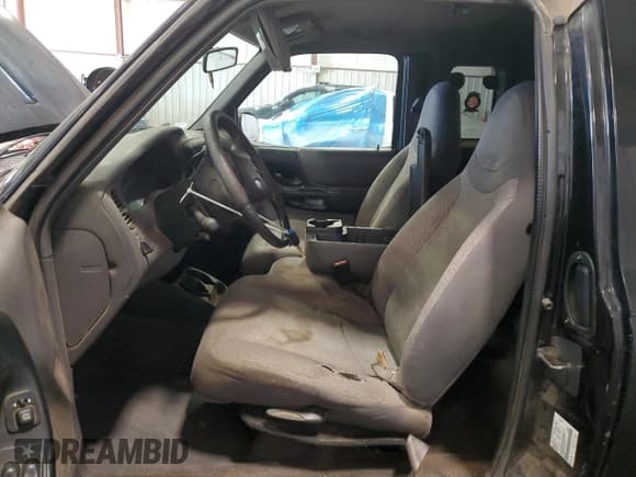 ✅ 2002 Ford Ranger XL Fleet • VIN: 1FTZR45E72TA19655 • Лот: 91713385. Опубликован ранее на Copart с пробегом 179 664 миль. Бесплатный доступ к архиву аукционных продаж из США и подробный отчёт об истории автомобиля на DreamBid. Изображение 7.