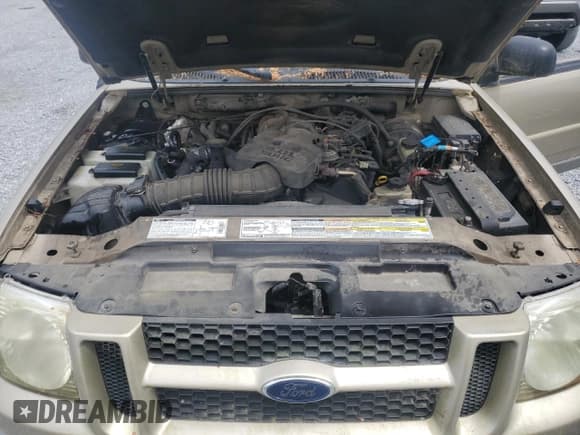 ✅ 2002 Ford Explorer Sport Value • VIN: 1FMYU60E32UA92511 • Lot: 54368265. Listed on Copart with 143,744 mi. Free auction sales archive from the USA and detailed vehicle history report at DreamBid. Image 12.