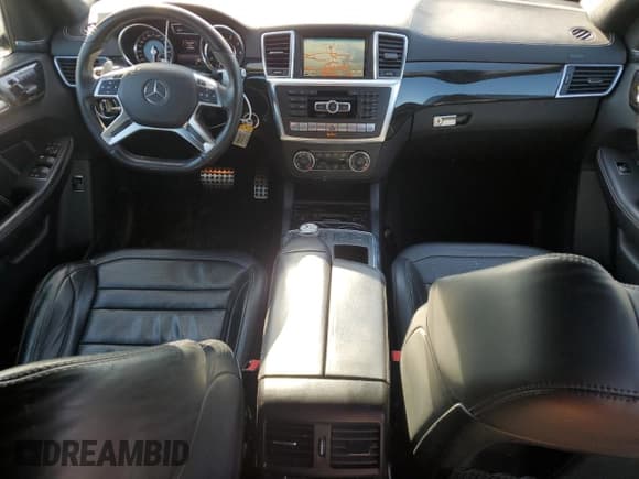 ✅ 2015 Mercedes-Benz M 63 AMG • VIN: 4JGDA7EB3FA484715 • Lot: 51787145. Listed on Copart with 134,948 mi. Free auction sales archive from the USA and detailed vehicle history report at DreamBid. Image 8.