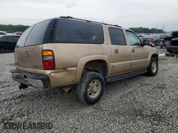 ✅ 2000 Chevrolet Suburban LT • VIN: 3GNGK26U0YG152261 • Лот: 54507745. Опубликован ранее на Copart с пробегом 210 531 миль. Бесплатный доступ к архиву аукционных продаж из США и подробный отчёт об истории автомобиля на DreamBid. Изображение 3.
