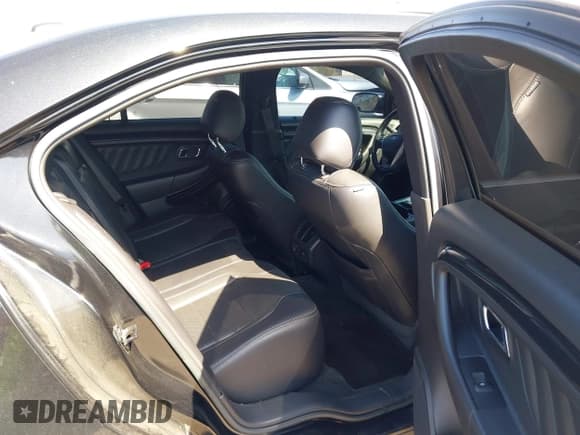 ✅ 2013 Ford Taurus SHO • VIN: 1FAHP2KT5DG116265 • Lot: 43182852. Listed on IAAI with 157,673 mi. Free auction sales archive from the USA and detailed vehicle history report at DreamBid. Image 8.