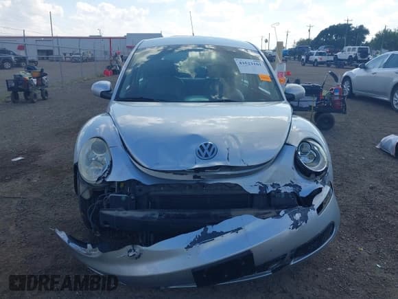 ✅ 2006 Volkswagen Beetle • VIN: 3VWPW31C46M403280 • Лот: 43523101. Опубликован ранее на IAAI с пробегом 122 509 миль. Бесплатный доступ к архиву аукционных продаж из США и подробный отчёт об истории автомобиля на DreamBid. Изображение 12.