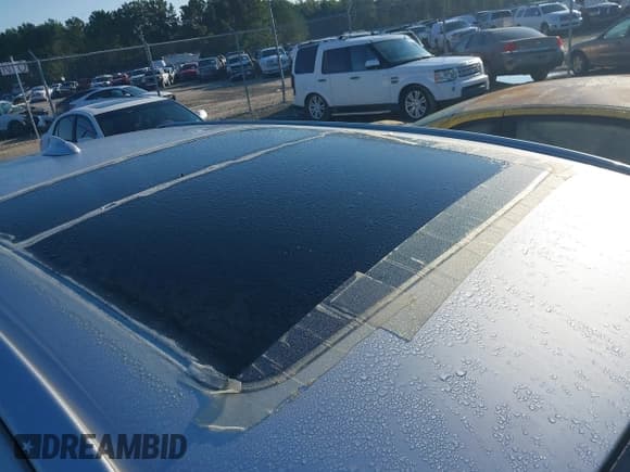 ✅ 2015 Volvo XC60 T6 • VIN: YV4902RK2F2761744 • Lot: 43073744. Wystawiony na IAAI z przebiegiem 180 179 mil. Bezpłatny archiwum sprzedaży aukcyjnych z USA i szczegółowy raport historii pojazdu na DreamBid. Zdjęcie 17.