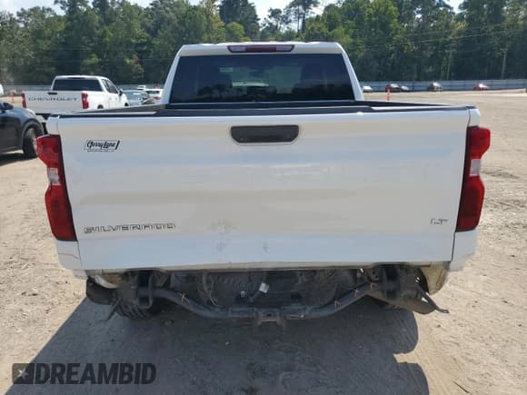 ✅ 2020 Chevrolet Silverado 1500 LT • VIN: 1GCRWCED5LZ177386 • Lot: 80484755. Listed on Copart with 84,005 mi. Free auction sales archive from the USA and detailed vehicle history report at DreamBid. Image 6.