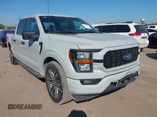 ✅ 2023 Ford F-150 XL • VIN: 1FTEW1CP8PKG12822 • Lot: 43410798. Wystawiony na IAAI z przebiegiem 64 295 mil. Bezpłatny archiwum sprzedaży aukcyjnych z USA i szczegółowy raport historii pojazdu na DreamBid. Zdjęcie 1.