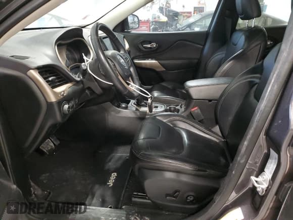 ✅ 2018 Jeep Cherokee Limited • VIN: 1C4PJMDB7JD505848 • Лот: 84811274. Опубликован ранее на Copart с пробегом 82 924 миль. Бесплатный доступ к архиву аукционных продаж из США и подробный отчёт об истории автомобиля на DreamBid. Изображение 7.