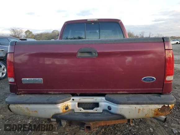 ✅ 2007 Ford F-250 XL • VIN: 1FTNX20567EA06262 • Lot: 80121844. Wystawiony na Copart z przebiegiem 113 572 mil. Bezpłatny archiwum sprzedaży aukcyjnych z USA i szczegółowy raport historii pojazdu na DreamBid. Zdjęcie 6.