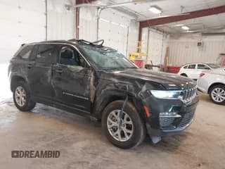 ✅ 2023 Jeep Grand Cherokee Limited • VIN: 1C4RJHBG6PC581266 • Лот: 42658158. Опубликован ранее на IAAI с пробегом 28 051 миль. Бесплатный доступ к архиву аукционных продаж из США и подробный отчёт об истории автомобиля на DreamBid. Изображение 1.