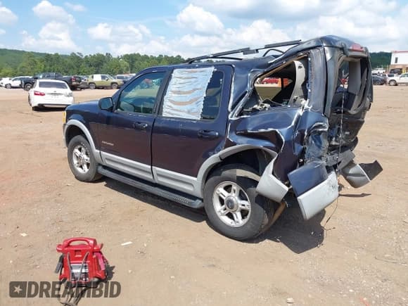 ✅ 2002 Ford Explorer XLT • VIN: 1FMZU63E22ZA36174 • Lot: 43057821. Wystawiony na IAAI z przebiegiem Nie podano. Bezpłatny archiwum sprzedaży aukcyjnych z USA i szczegółowy raport historii pojazdu na DreamBid. Zdjęcie 3.