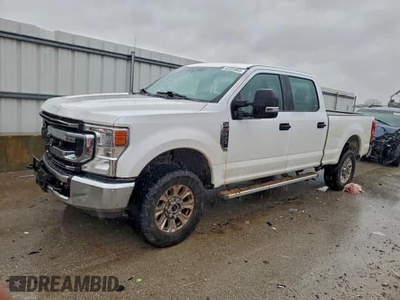 ✅ 2020 Ford F-250 XL • VIN: 1FT7W2B62LED02021 • Lot: 93352665. Listed on Copart with 120,782 mi. Free auction sales archive from the USA and detailed vehicle history report at DreamBid. Image 1.