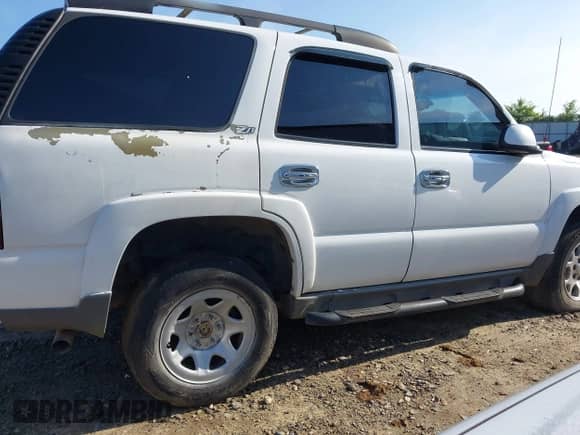 2001 Chevrolet Tahoe LT с VIN 1GNEK13T71R225256, выставлен на аукционе IAAI как лот 42443173 с пробегом Не указан миль и . История ставок и продаж доступна на DreamBid. Изображение 6.