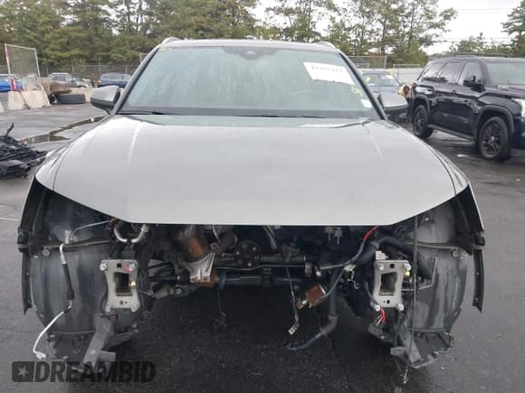 ✅ 2020 Audi Q3 S line Premium Plus • VIN: WA1EECF31L1114611 • Лот: 43365414. Опубликован ранее на IAAI с пробегом 63 615 миль. Бесплатный доступ к архиву аукционных продаж из США и подробный отчёт об истории автомобиля на DreamBid. Изображение 13.