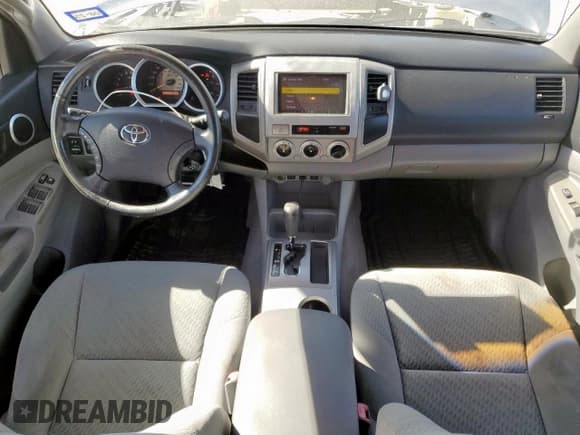 ✅ 2009 Toyota Tacoma PreRunner • VIN: 3TMJU62N69M088406 • Lot: 89572065. Wystawiony na Copart z przebiegiem 119 243 mil. Bezpłatny archiwum sprzedaży aukcyjnych z USA i szczegółowy raport historii pojazdu na DreamBid. Zdjęcie 8.