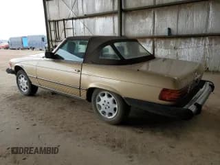 ✅ 1983 Mercedes-Benz 380 SL • VIN: WDBBA45A9DB027768 • Lot: 49116105. Listed on Copart with 154,332 mi. Free auction sales archive from the USA and detailed vehicle history report at DreamBid. Image 2.