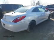 ✅ 2006 Toyota Solara SE • VIN: 4T1CE30P56U656687 • Lot: 41751810. Wystawiony na IAAI z przebiegiem 234 904 mil. Bezpłatny archiwum sprzedaży aukcyjnych z USA i szczegółowy raport historii pojazdu na DreamBid. Zdjęcie 4.