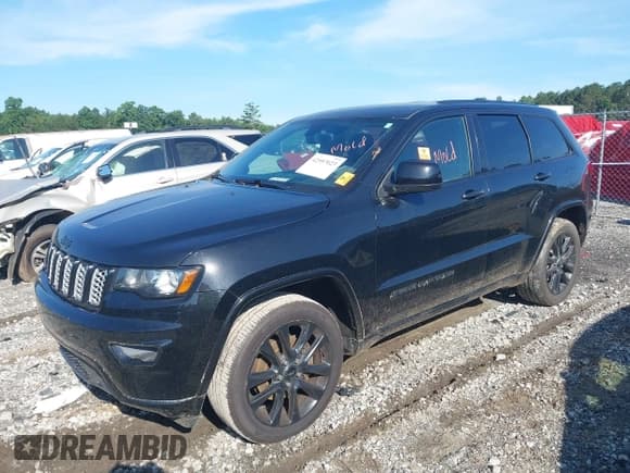 ✅ 2018 Jeep Grand Cherokee Altitude • VIN: 1C4RJEAG7JC141371 • Lot: 42557023. Wystawiony na IAAI z przebiegiem 179 660 mil. Bezpłatny archiwum sprzedaży aukcyjnych z USA i szczegółowy raport historii pojazdu na DreamBid. Zdjęcie 6.