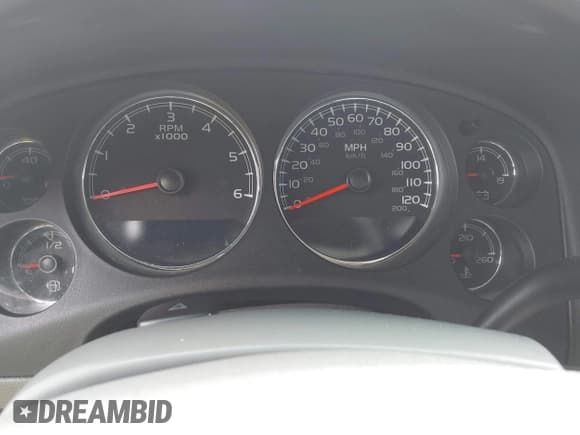 ✅ 2010 Chevrolet Suburban LT • VIN: 1GNUKJE31AR158534 • Lot: 42250669. Listed on IAAI with Not provided. Free auction sales archive from the USA and detailed vehicle history report at DreamBid. Image 14.