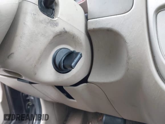 ✅ 2006 Ford Escape XLT • VIN: 1FMCU03116KB98490 • Lot: 42168558. Listed on IAAI with 255,382 mi. Free auction sales archive from the USA and detailed vehicle history report at DreamBid. Image 11.