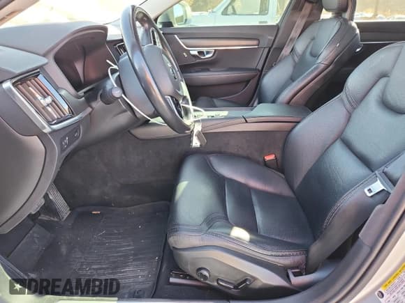 ✅ 2018 Volvo V90 • VIN: YV4102NK5J1028511 • Lot: 91179345. Listed on Copart with 74,339 mi. Free auction sales archive from the USA and detailed vehicle history report at DreamBid. Image 7.