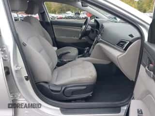 2017 Hyundai Elantra Eco z VIN 5NPD94LA5HH184742, wystawiony jako IAAI lot #43379278 z przebiegiem 126 551 mil mil oraz . Historia ofert i sprzedaży dostępna na DreamBid. Obrazek 5.