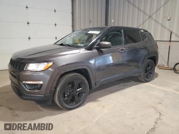 ✅ 2019 Jeep Compass Latitude • VIN: 3C4NJDBB5KT724071 • Lot: 58203735. Wystawiony na Copart z przebiegiem 57 873 mil. Bezpłatny archiwum sprzedaży aukcyjnych z USA i szczegółowy raport historii pojazdu na DreamBid. Zdjęcie 1.