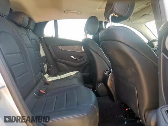 ✅ 2017 Mercedes-Benz GLC 300 • VIN: WDC0J4KB9HF221764 • Lot: 64978835. Wystawiony na Copart z przebiegiem 119 143 mil. Bezpłatny archiwum sprzedaży aukcyjnych z USA i szczegółowy raport historii pojazdu na DreamBid. Zdjęcie 11.