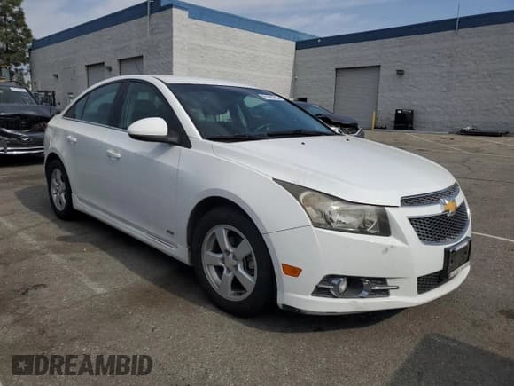 ✅ 2014 Chevrolet Cruze 1LT • VIN: 1G1PC5SB0E7459053 • Lot: 91359315. Listed on Copart with 118,887 mi. Free auction sales archive from the USA and detailed vehicle history report at DreamBid. Image 4.