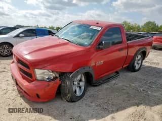 2013 Ram 1500 Express z VIN 3C6JR6ATXDG543631, wystawiony jako Copart lot #85207845 z przebiegiem 150 551 mil mil oraz Szkoda całkowita • Salvage title. Historia ofert i sprzedaży dostępna na DreamBid. Obrazek 1.