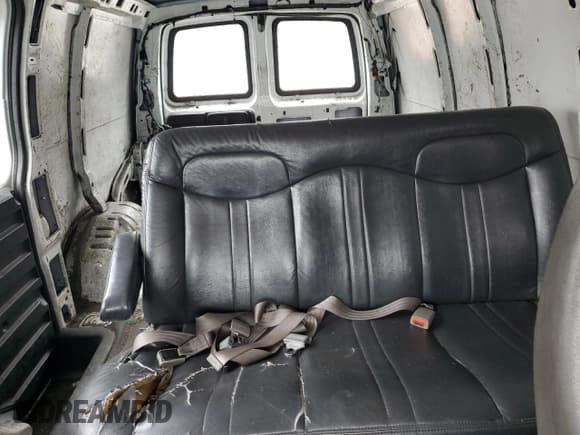 ✅ 2013 Chevrolet Express Cargo • VIN: 1GCWGFBA9D1189763 • Lot: 71209685. Listed on Copart with 190,488 mi. Free auction sales archive from the USA and detailed vehicle history report at DreamBid. Image 10.